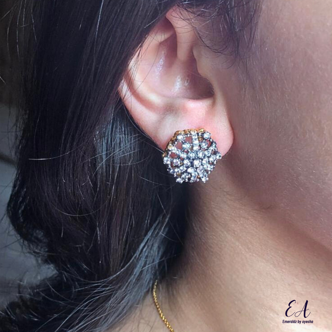 Zeenat pendant set