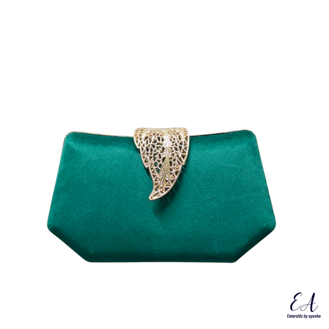 Amy Clutch (green)
