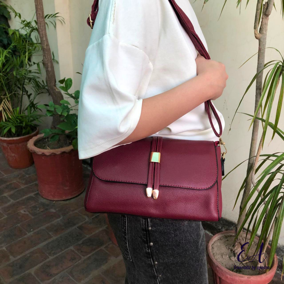 Ariel shoulder bag (cherry red)