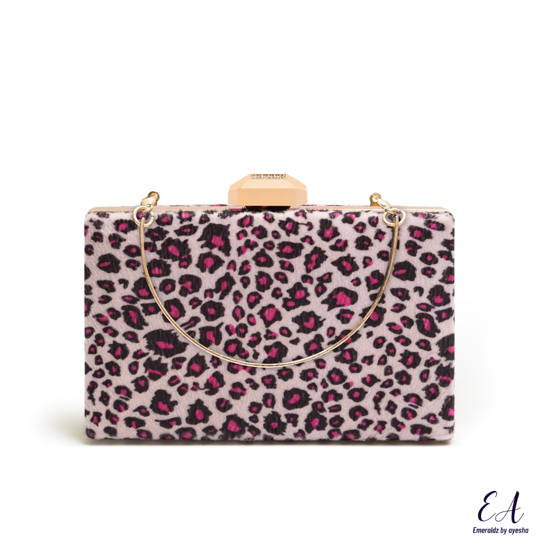 Panther Clutch (pink)