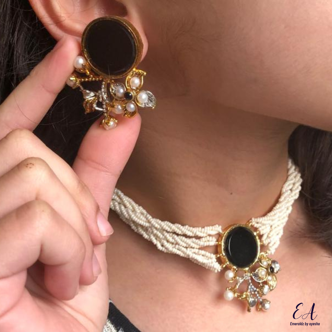 Neha Choker set (black)