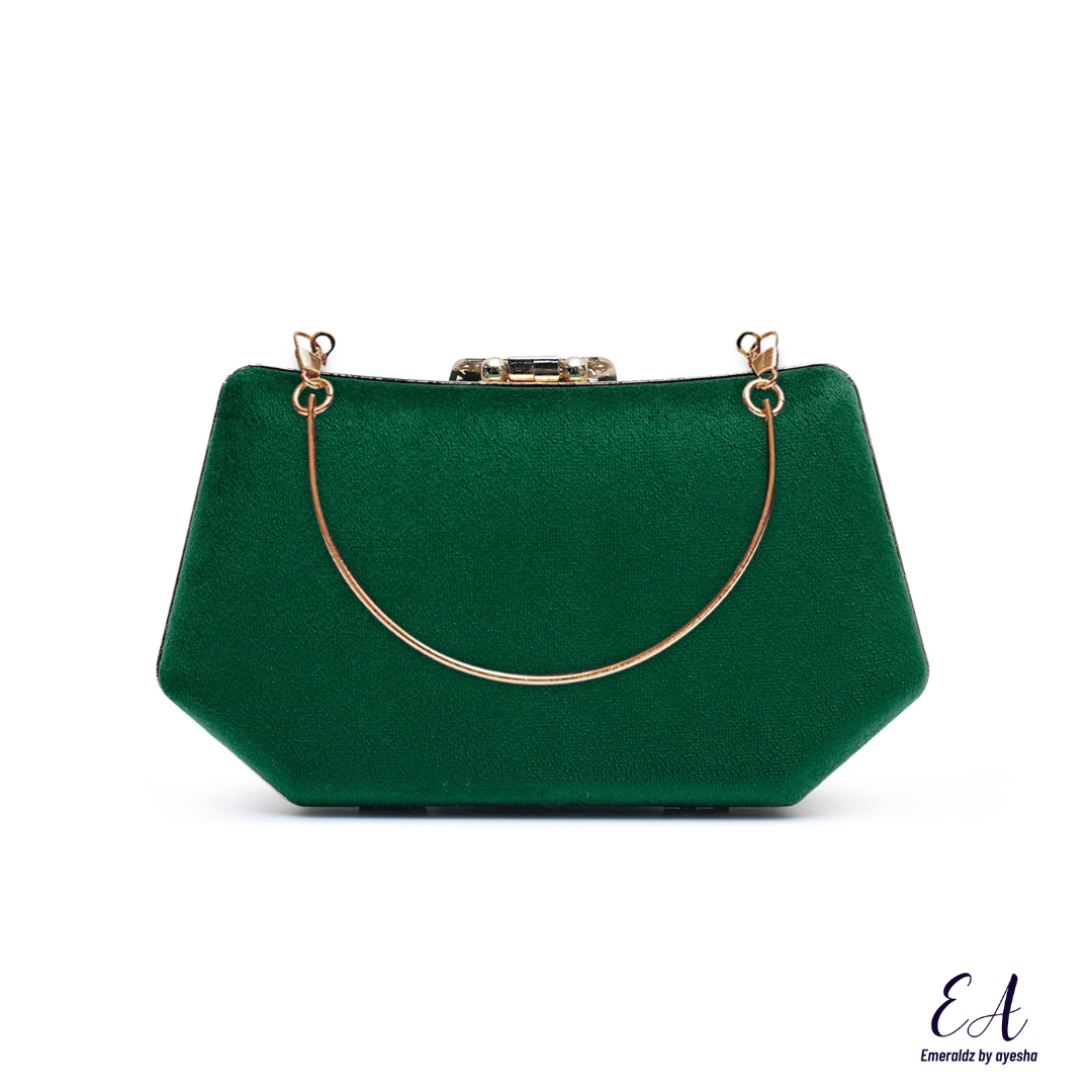 Amy Clutch (green)