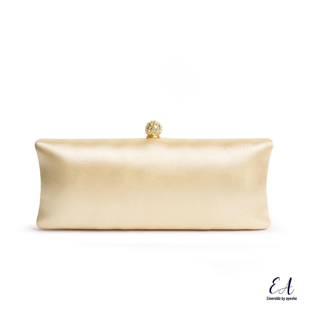 Nora Clutch (ivory)