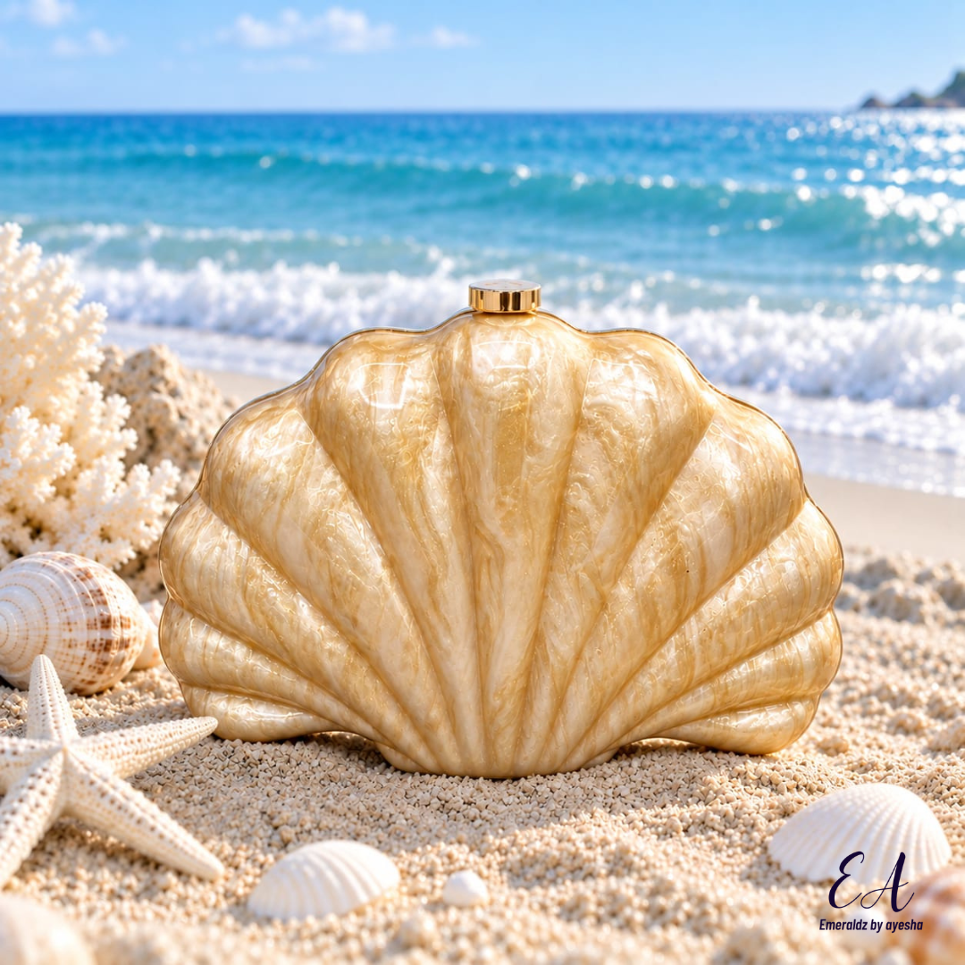 Nora Shell Clutch (gold)