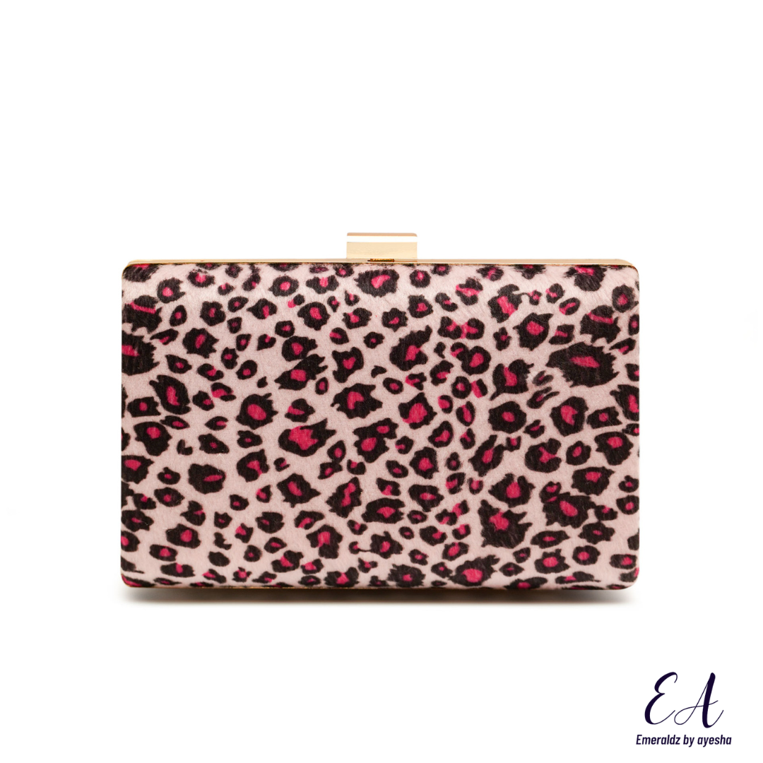 Onyx Panther Clutch (pink)