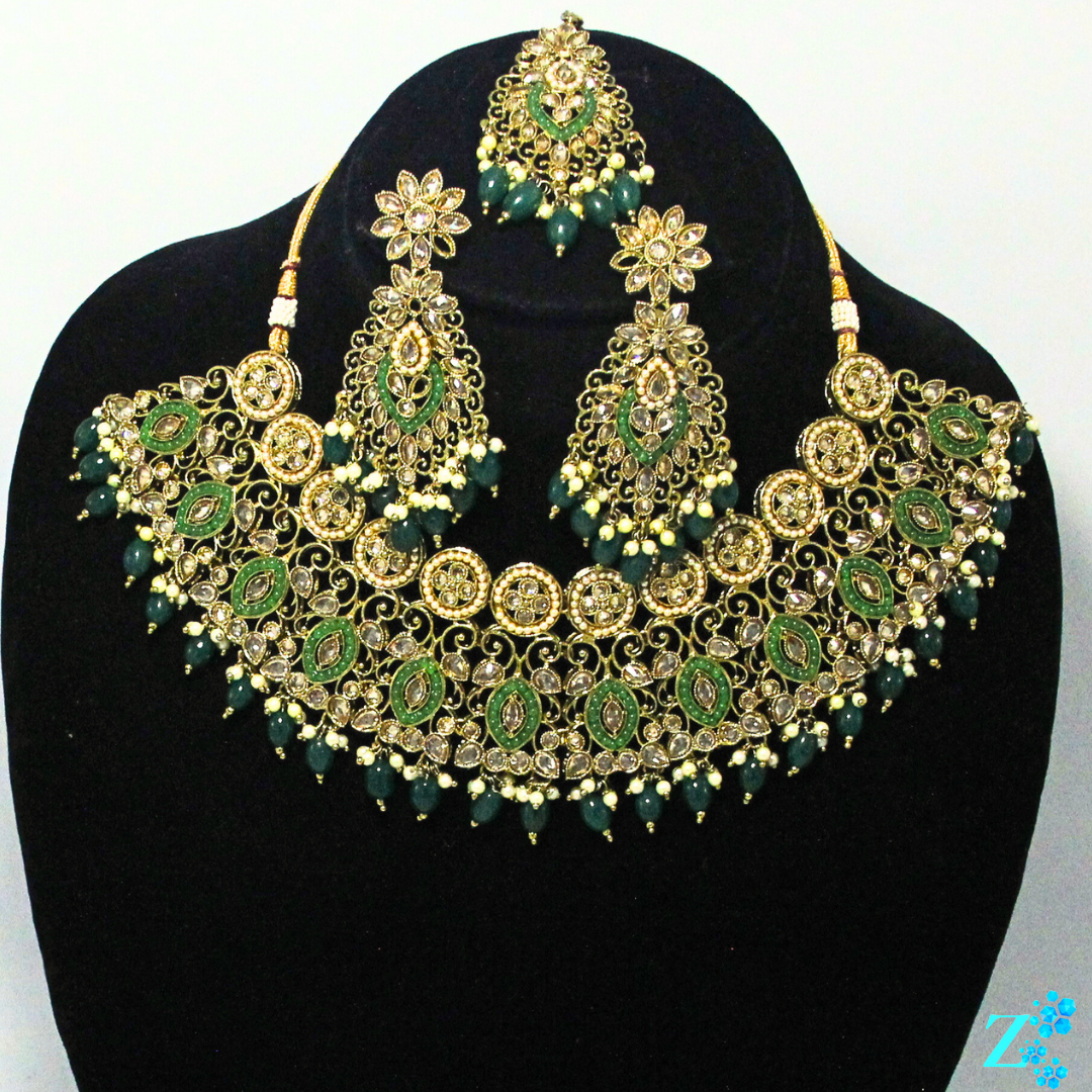 Saman necklace set