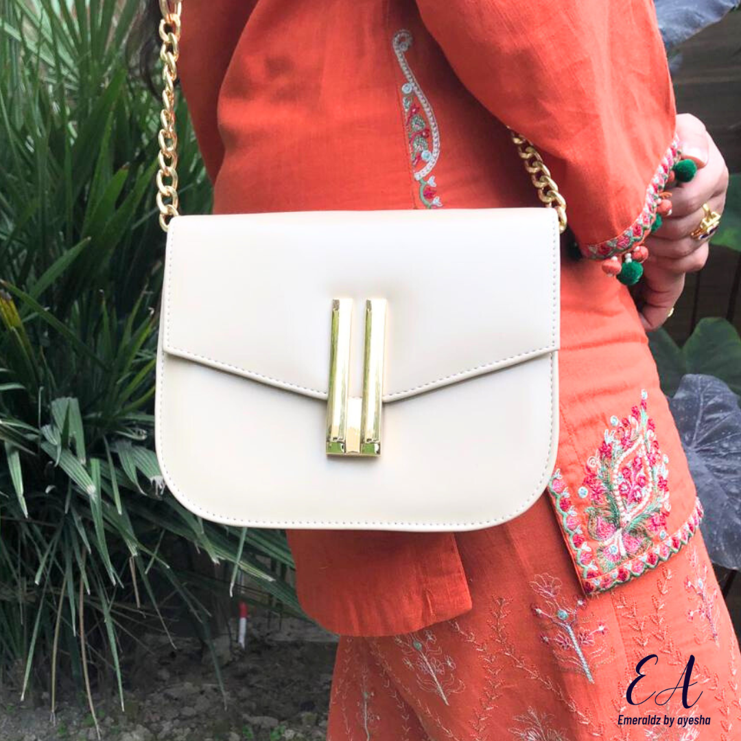 Lily Hand Bag (off white)