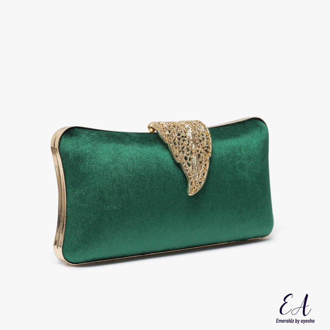 Amy Clutch (green)