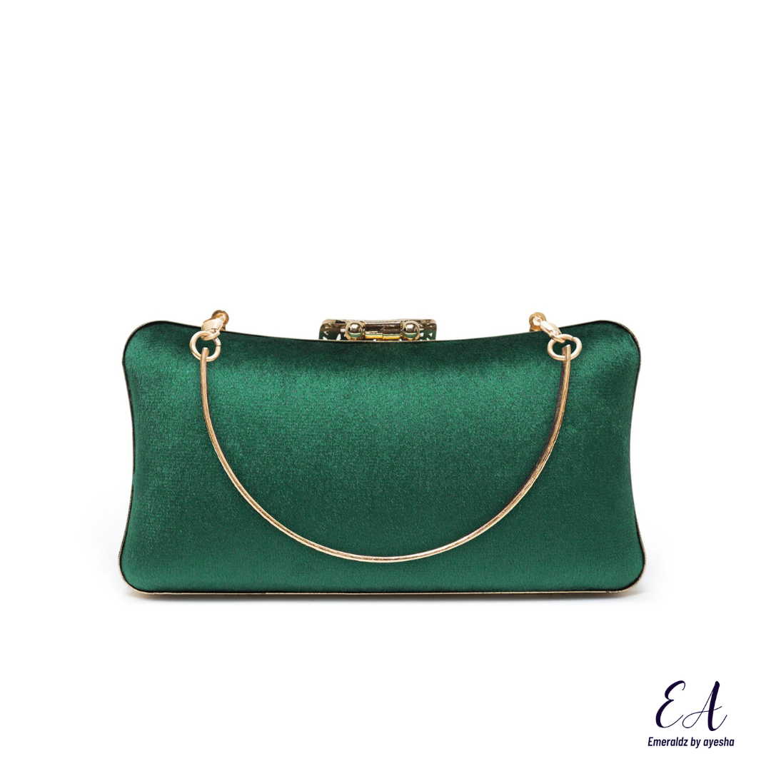 Amy Clutch (green)